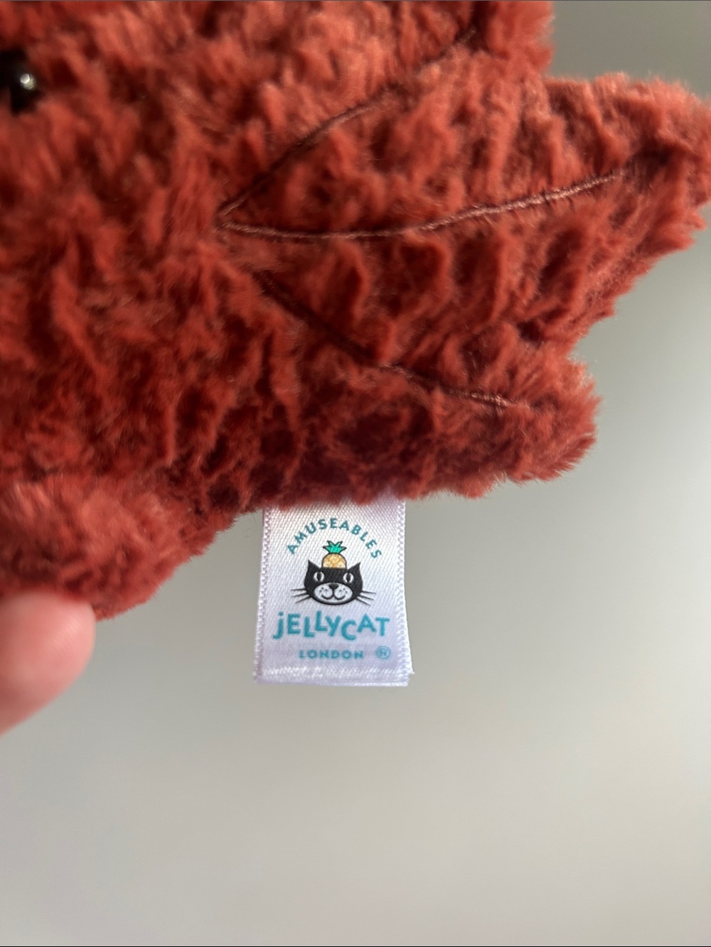 Jellycat Maple Leaf ***Indigo Canada Exclusive*** - Picture 2 of 3